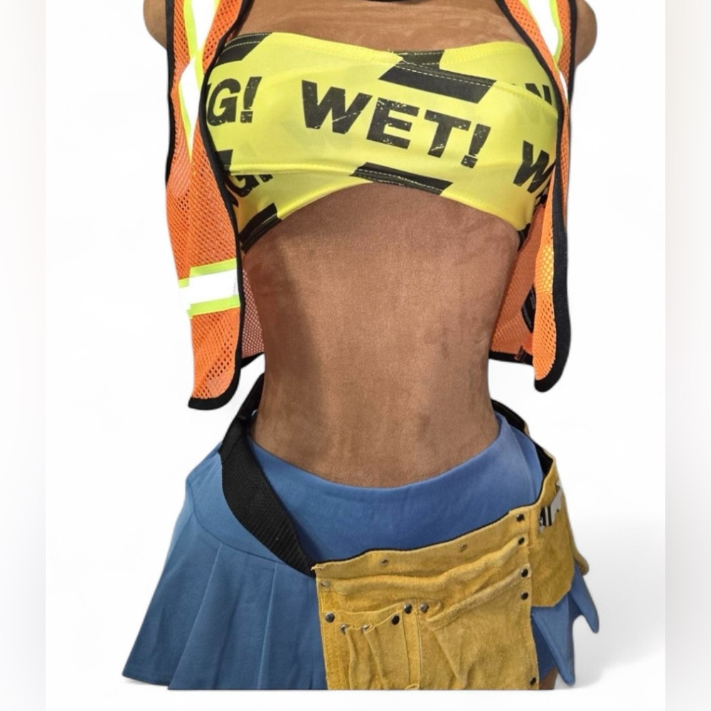 Sexy Nwt medium Trickz n Treatz Dolls Kill construction worker NAILED IT COSTUME